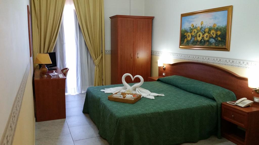 Grand Hotel Stella Maris Italia 팔미 외부 사진